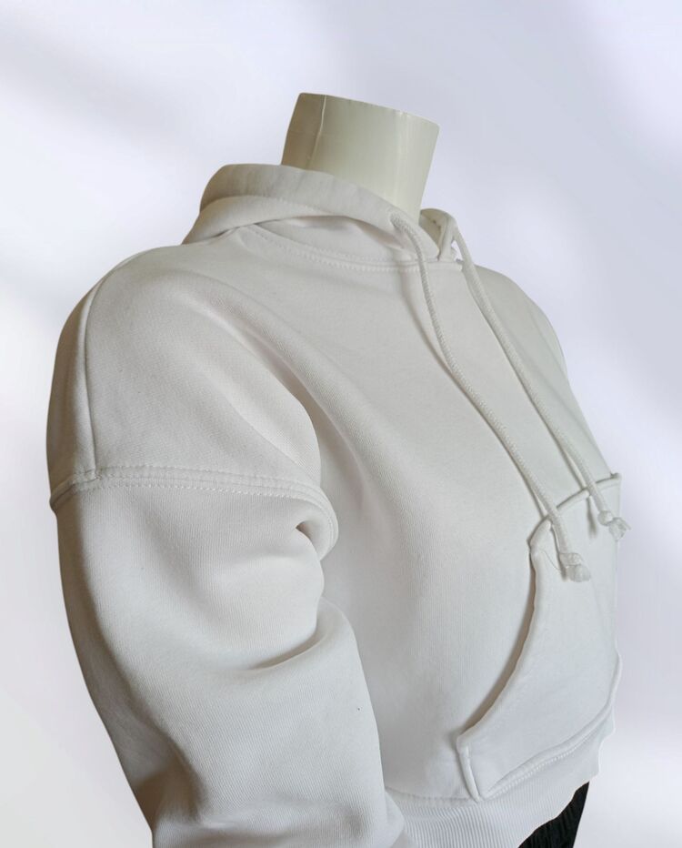 Kapüşonlu Beyaz Crop Sweatshirt