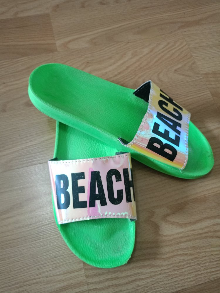 Yeşil Beach Baskılı Terlik