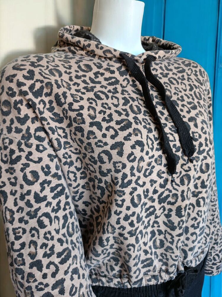 Kapüşonlu Leopar Desenli Sweatshirt