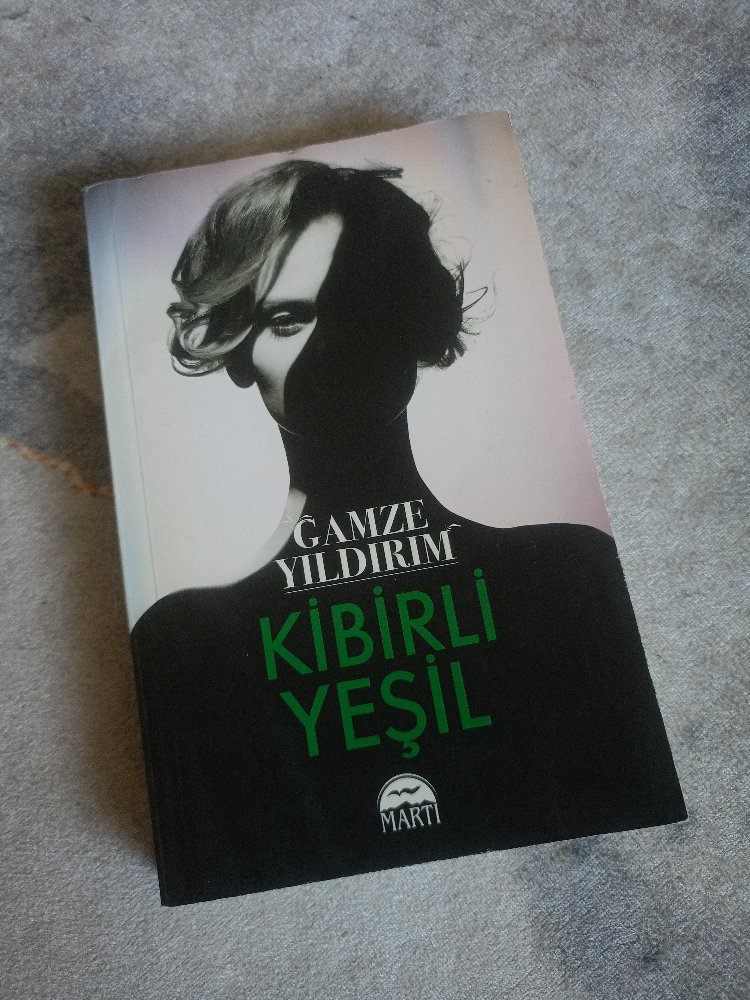 Gamze Yıldırım Kibirli Yeşil Kitap