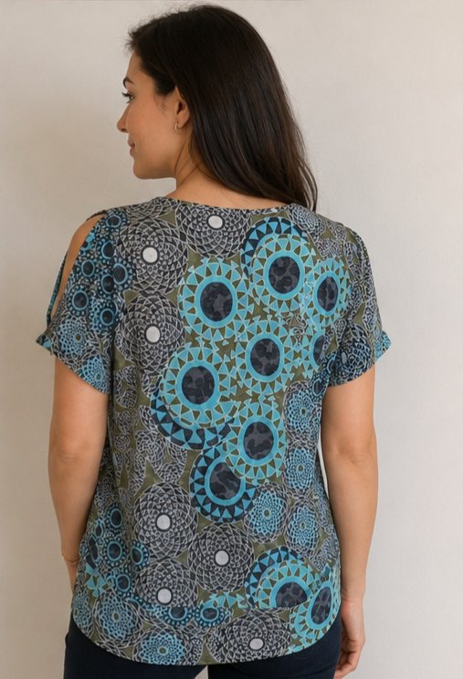 Omuz Dekokteli V yaka T-shirt/Bluz