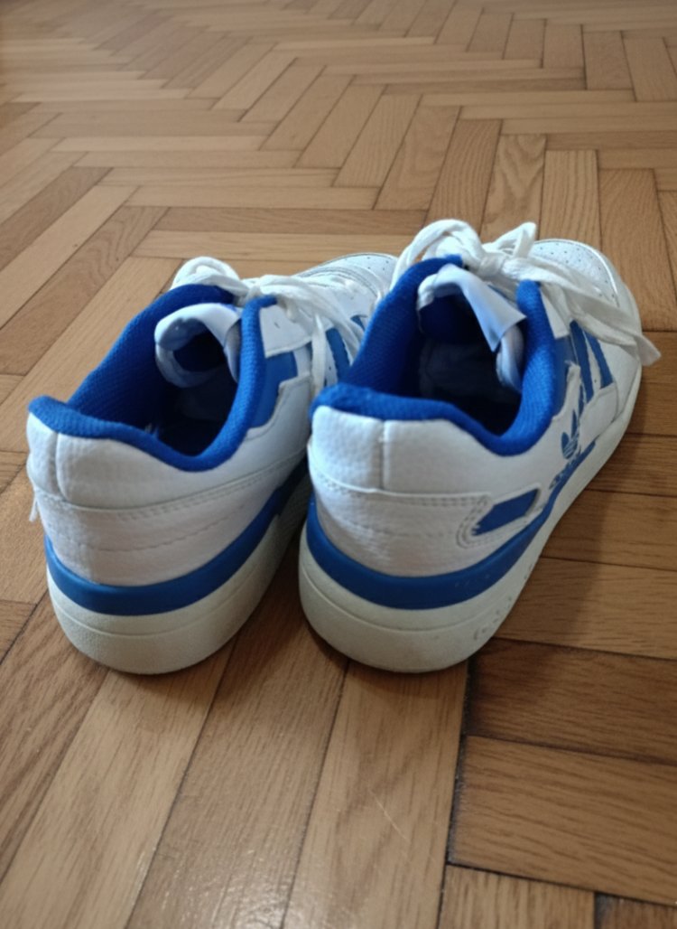 Adidas Forum Low Sneakers