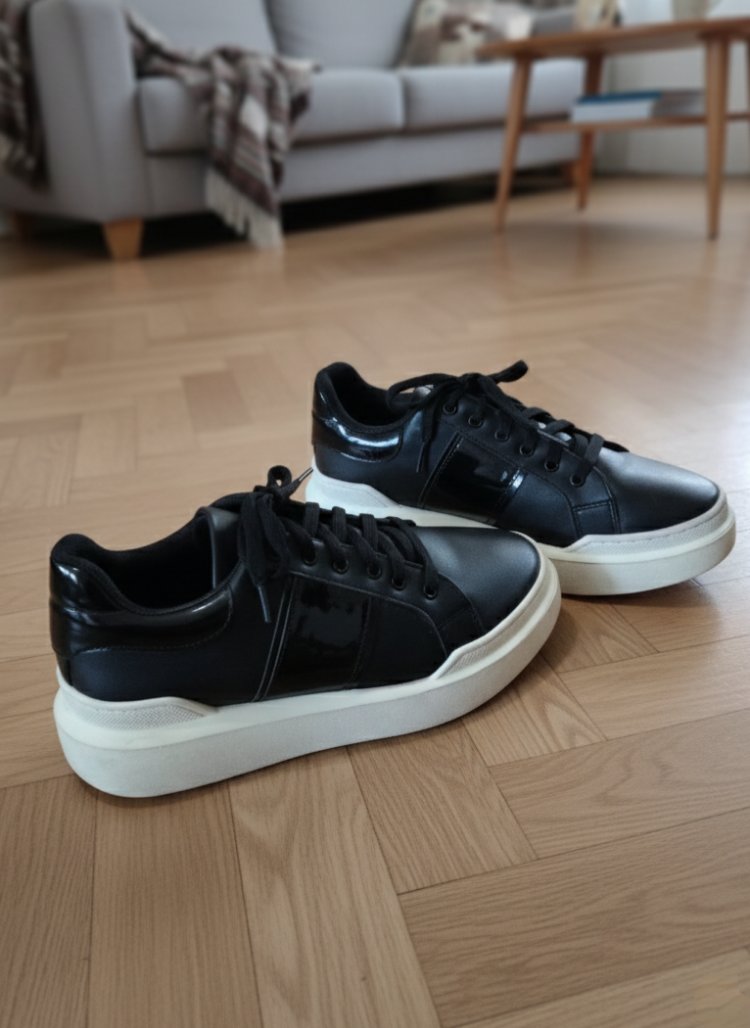 Butigo 9FX Bağcıklı Siyah Sneakers
