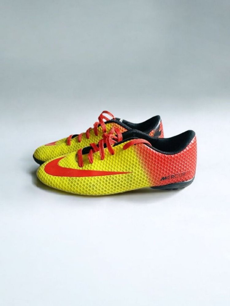 Nike Mercurial Halı Saha Ayakkabısı