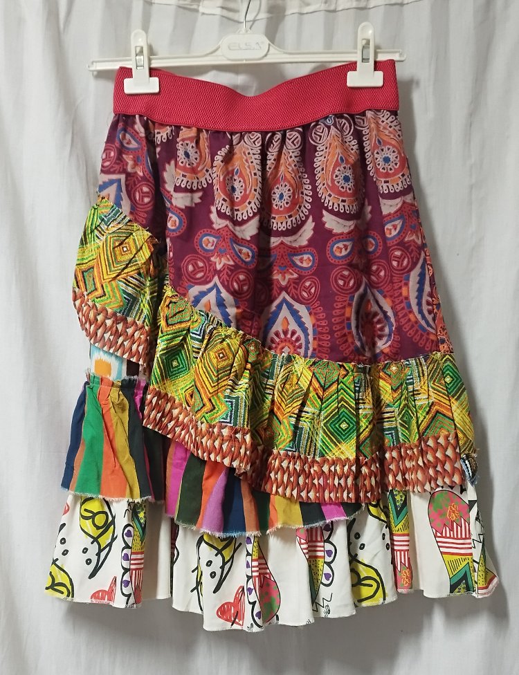 RENGARENK ŞAMAN ETEK, İNDİRİMLİ ÜRÜN
