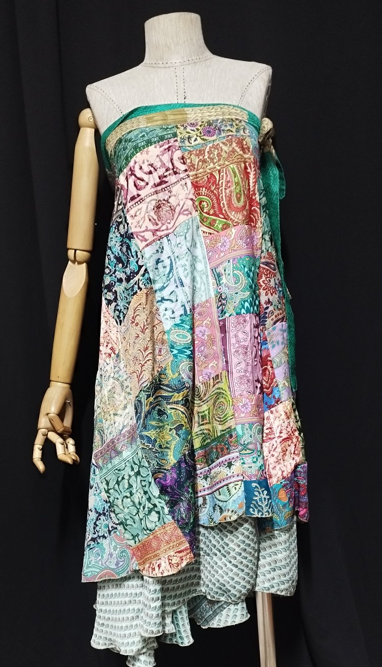 HİNT İPEĞİNDEN PATCHWORK ETEK