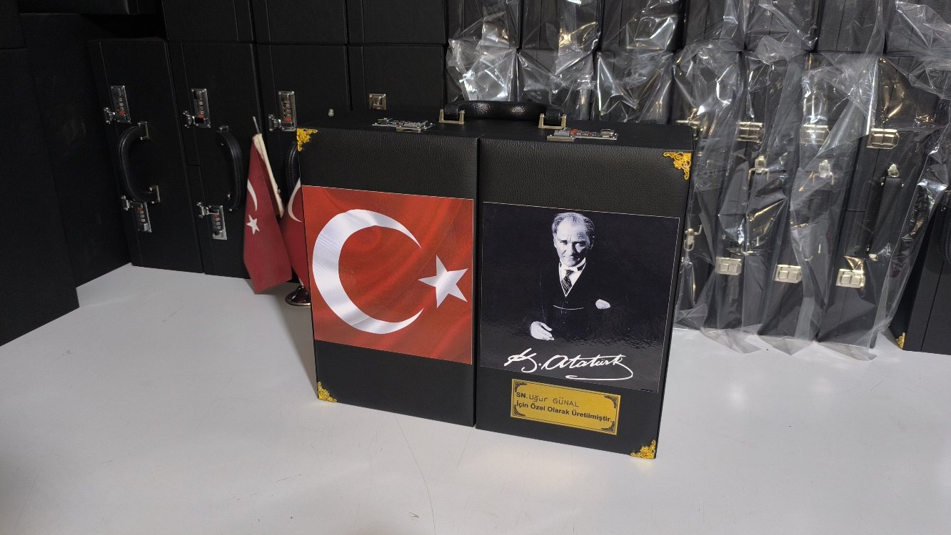 109'ADETLİ TESBİH KOLEKSİYON ÇANTASI TÜRK BAYRAKLI ATATÜRK RESİMLİ ÖZEL İSİMLİ