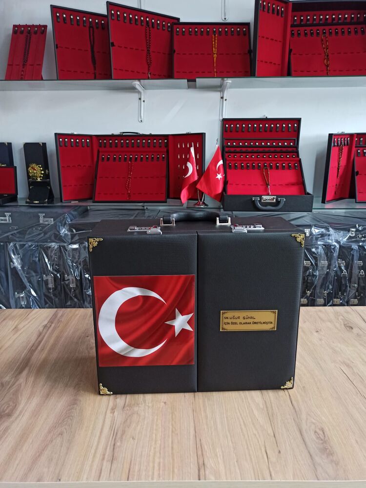 109'ADETLİ ŞİFRE KİLİTLİ TÜRK BAYRAKLI ÖZEL İSİMLİ TESBİH KOLEKSİYON ÇANTASI