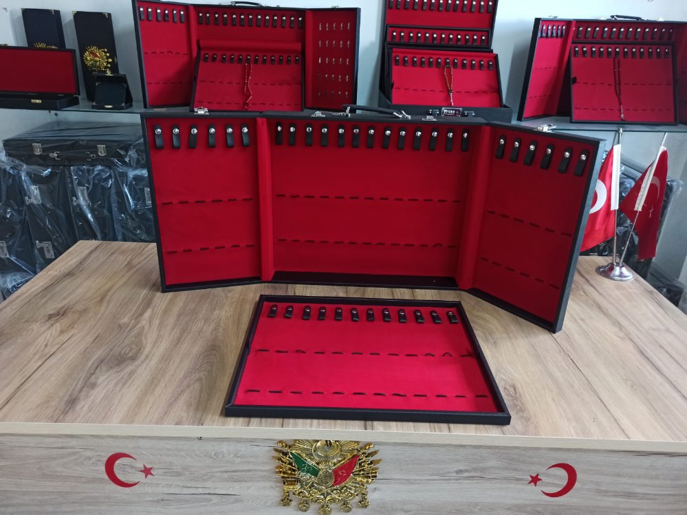 37'ADETLİ OSMANLI TUĞRALI TÜRK BAYRAKLI ÖZEL İSİMLİ TESBİH KOLEKSİYON ÇANTASI 