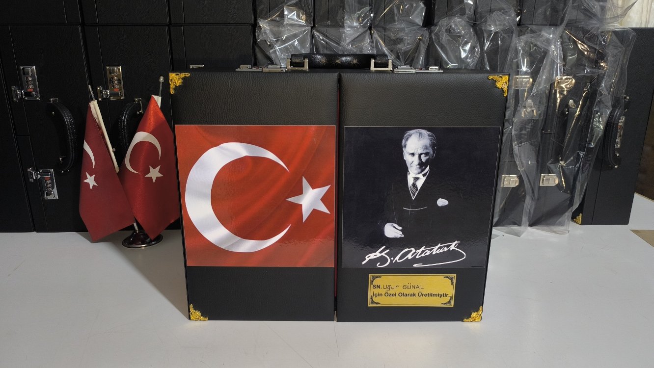 109'ADETLİ TESBİH KOLEKSİYON ÇANTASI TÜRK BAYRAKLI ATATÜRK RESİMLİ ÖZEL İSİMLİ