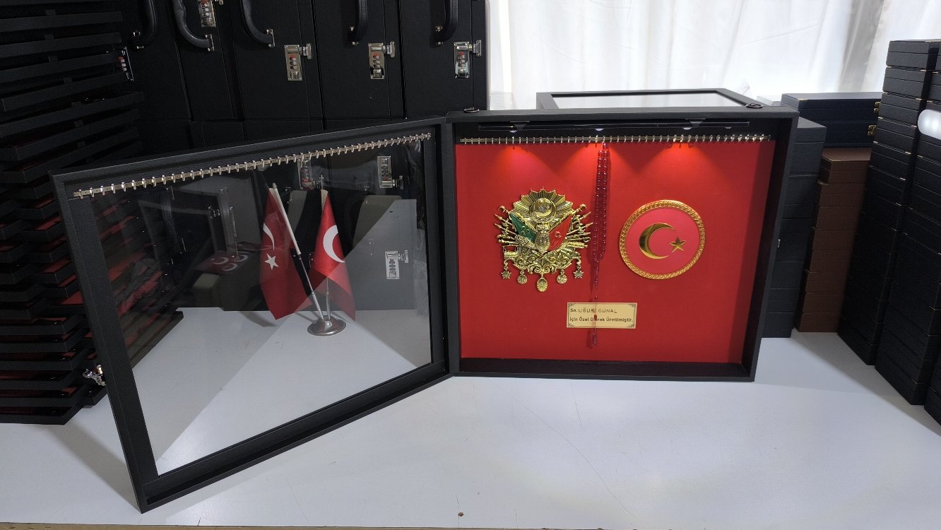 90'ADETLİ TESBİH PANOSU LED IŞIKLI ŞİFRELİ OSMANLI TUĞRALI TÜRK BAYRAKLI ÖZEL İSİMLİ 