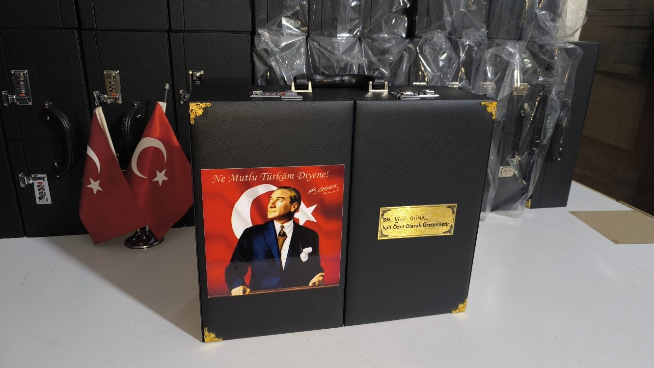 109'ADETLİ TESBİH KOLEKSİYON ÇANTASI ATATÜRK RESİMLİ ÖZEL İSİMLİ