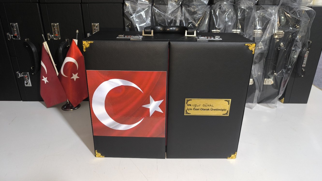 109'ADETLİ ŞİFRE KİLİTLİ TÜRK BAYRAKLI ÖZEL İSİMLİ TESBİH KOLEKSİYON ÇANTASI