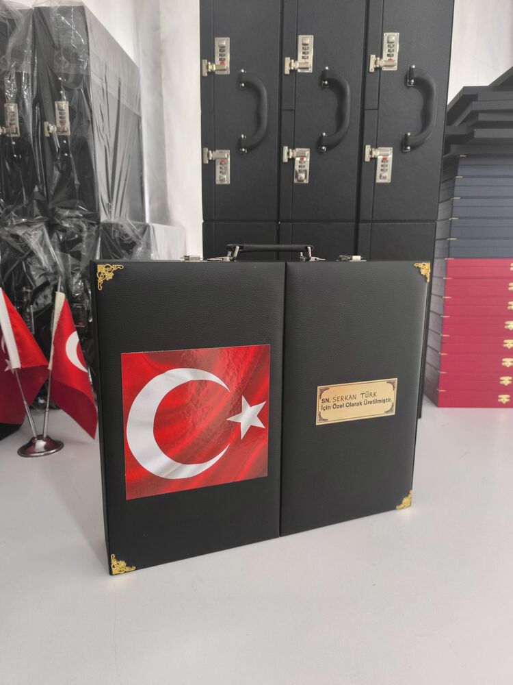 109'ADETLİ ŞİFRE KİLİTLİ TÜRK BAYRAKLI ÖZEL İSİMLİ TESBİH KOLEKSİYON ÇANTASI