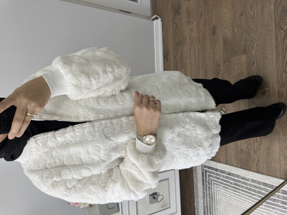 Angora güllü kap