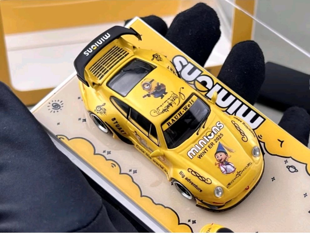 Ultimate Player Porsche 993 RWB Minion Motosiklet