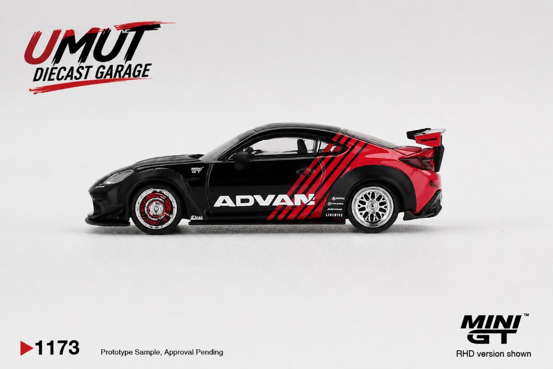 Mini GT Toyota GR86 LB Nation Advan MGT01173