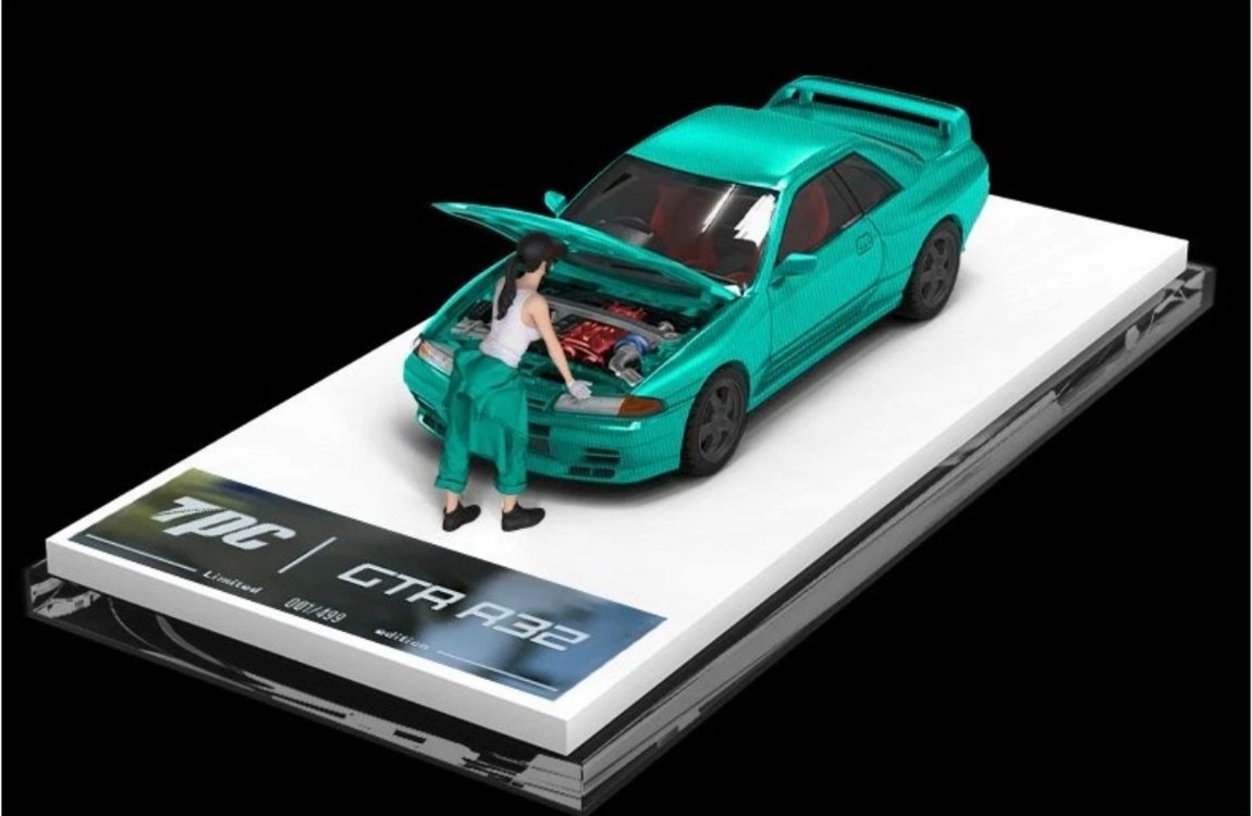 TPC NISSAN Skyline GT-R (R32) - Full Carbon + Figure - Green