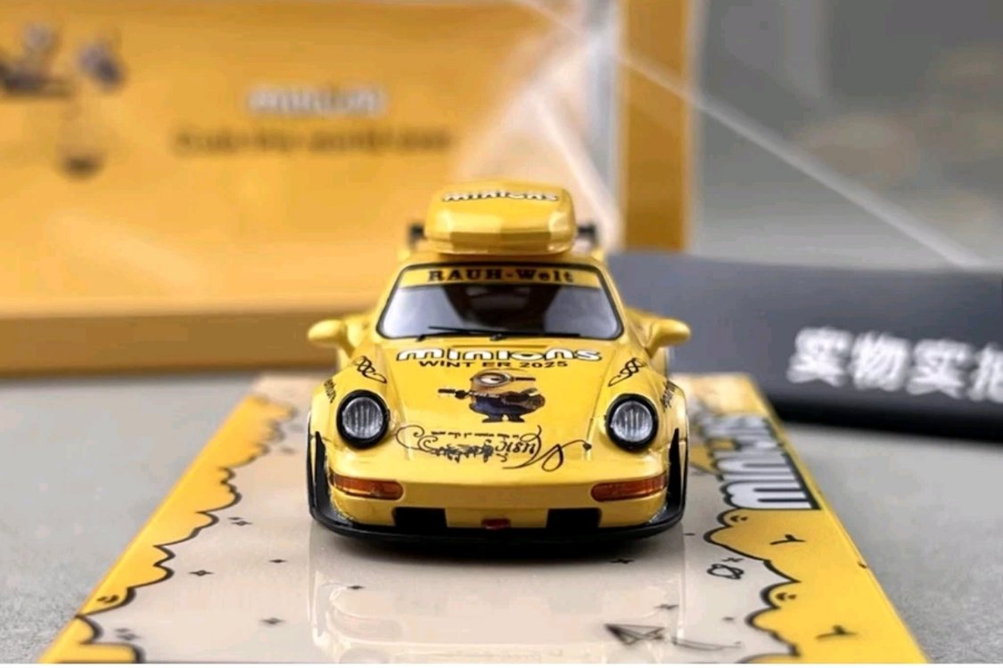 Ultimate Player Porsche 964 RWB Minion Portbagaj