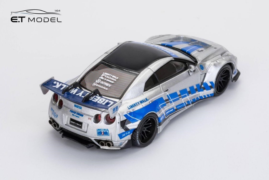 ET Model x Model Collect 1:64 Nissan GT-R R35 LB Widebody Modified 1.5 Version FNF Silver Blue