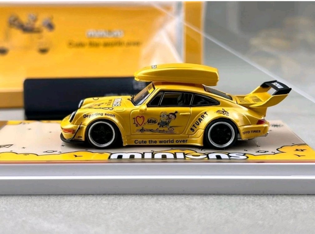 Ultimate Player Porsche 964 RWB Minion Portbagaj