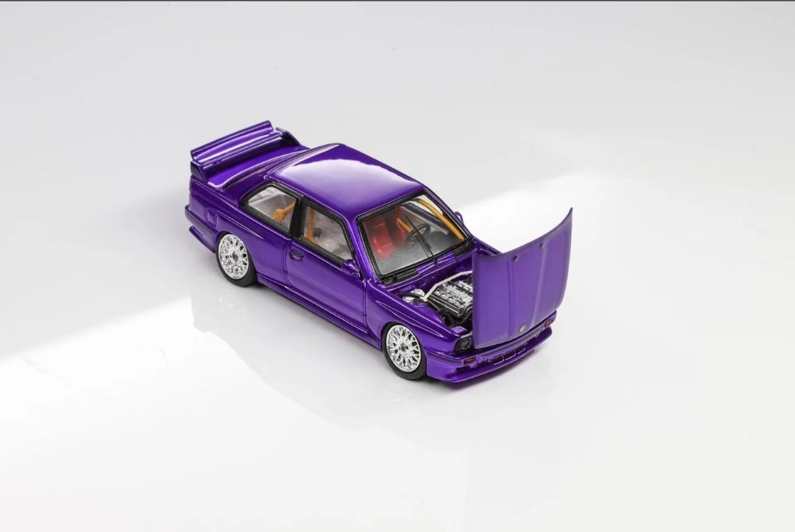 Mortal Model 1:64 BMW E30 M3 GROUP A Metallic Transparent Purple