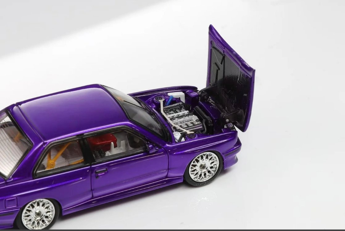 Mortal Model 1:64 BMW E30 M3 GROUP A Metallic Transparent Purple