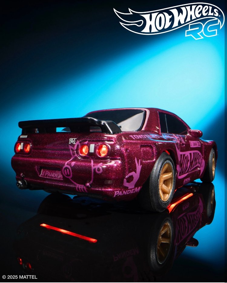 Hot Wheels RC Nissan Skyline R32 Pandem GTR Formula Drift