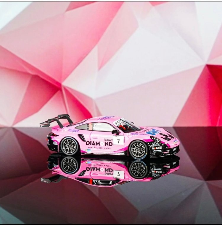ModernArt Porsche 911 GT3 Cup 992 Team BWT Bao Jinlong 07 Limit 999
