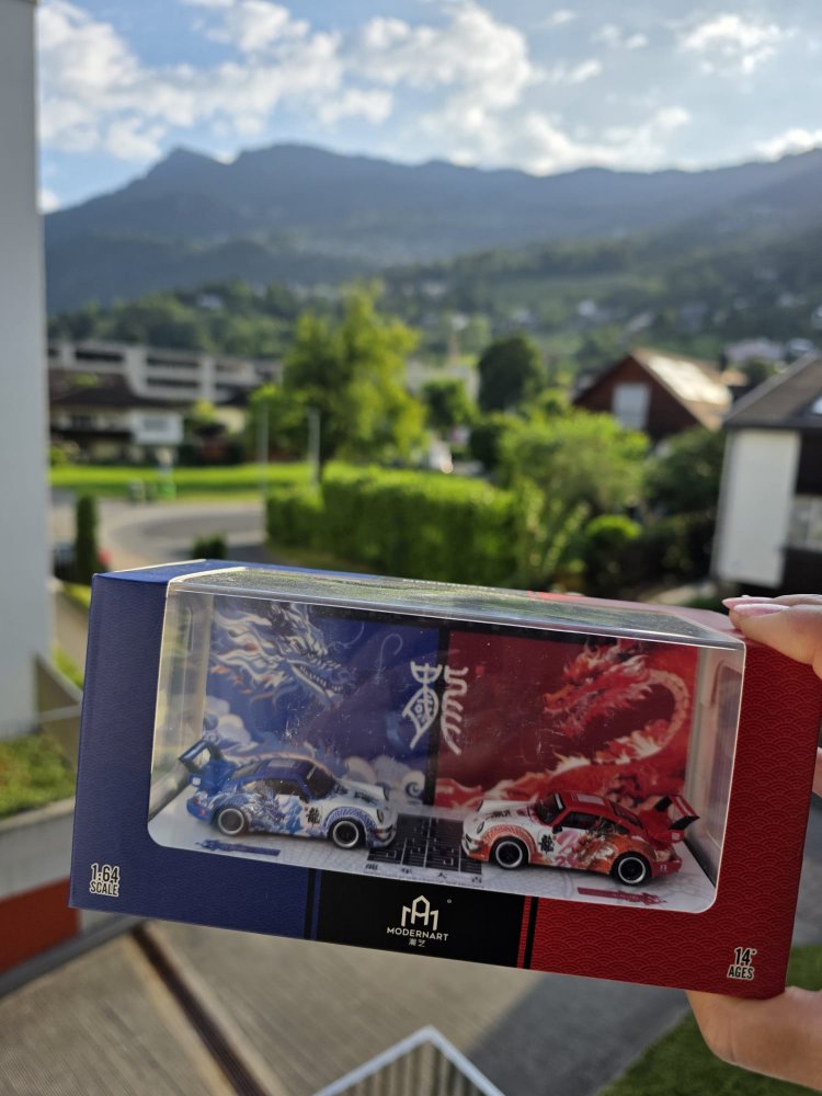 ModernArt PORSCHE RWB 964 - Blue & Red Dragon