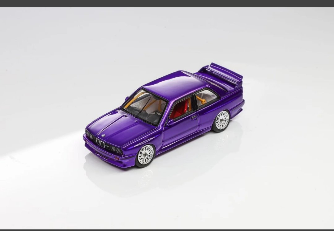 Mortal Model 1:64 BMW E30 M3 GROUP A Metallic Transparent Purple