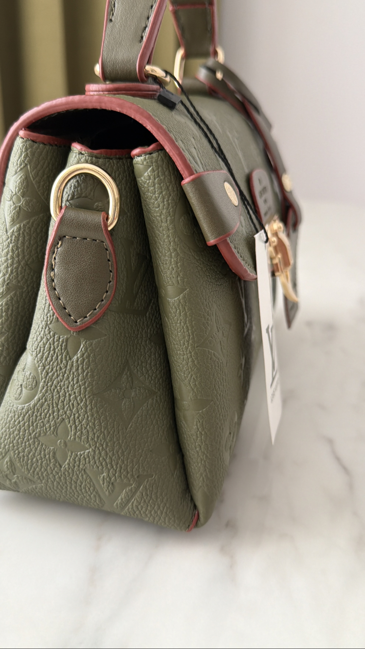 Louis Vuitton Capucines Mini