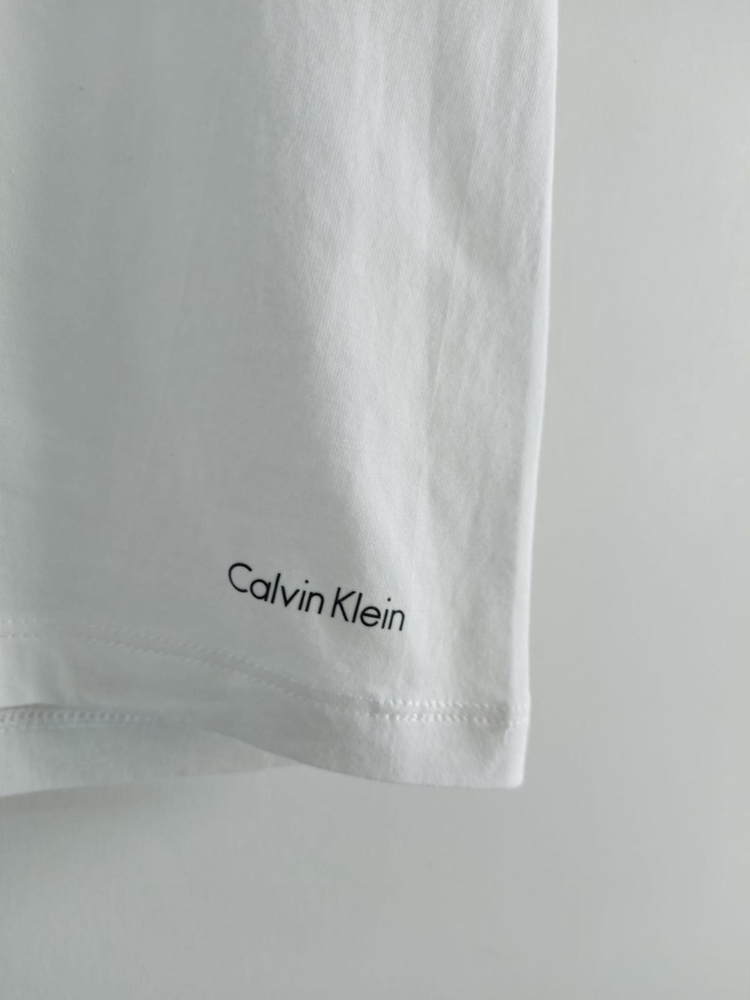 Sıfır Ayarında Orijinal Calvin Klein M Beden Erkek Üst