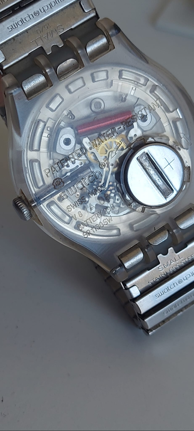 Temiz Orijinal Swatch Erkek Saat • kordon esnektir. •