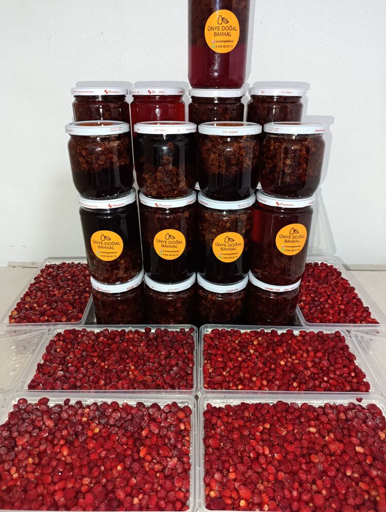 Dağ çileği reçeli 425 CC kavanozda 500gr.