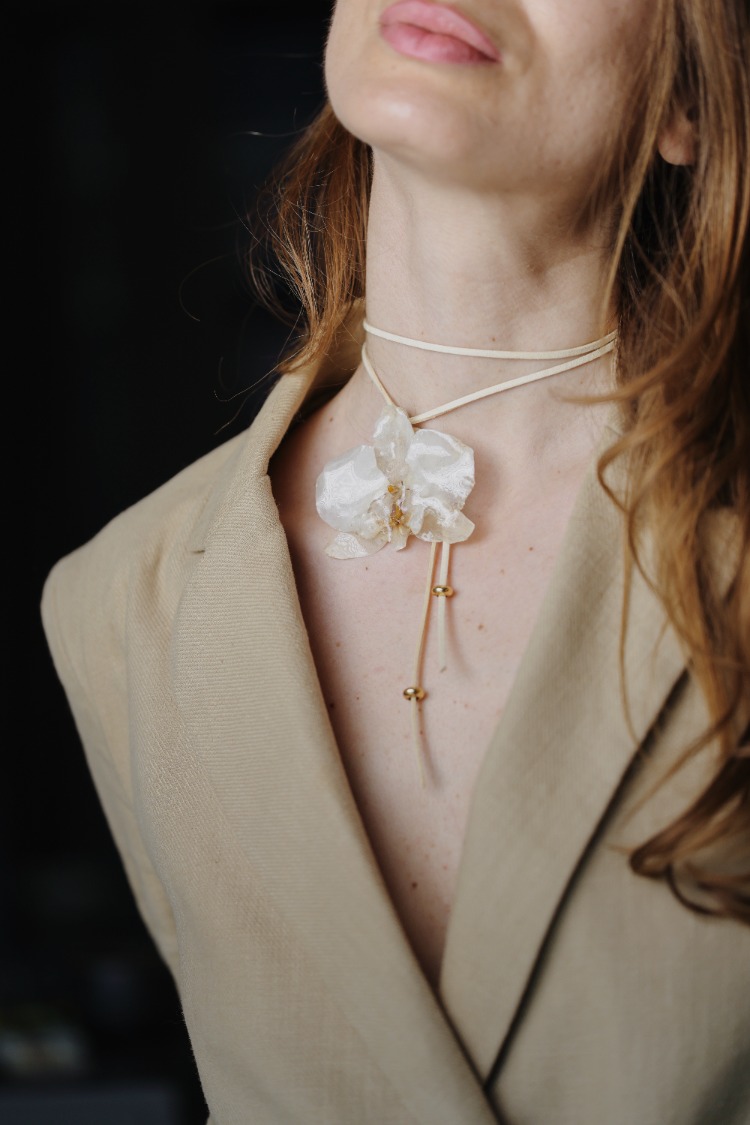 Orkide Choker Süet