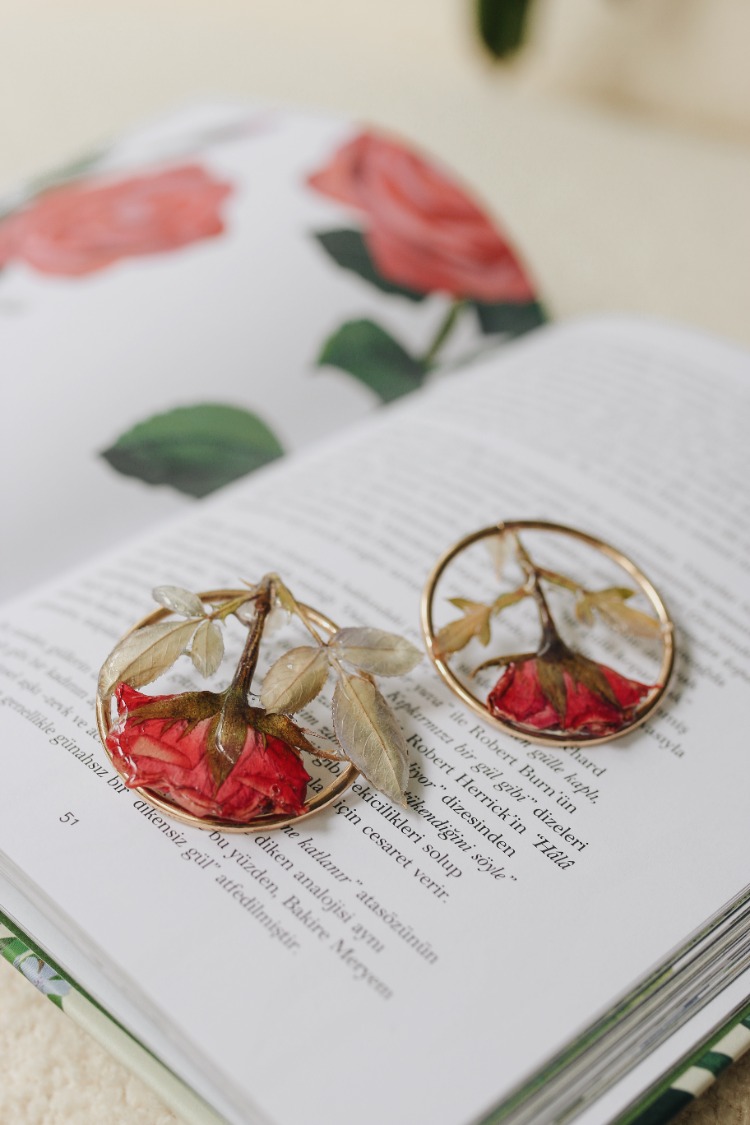 Rose hoop
