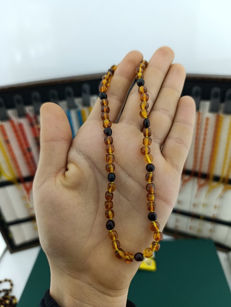 Kehribar Çocuk Kolyesi 4+1 Dizilimli Şık Tasarımlı Orjinal Sertifikalı Ürün