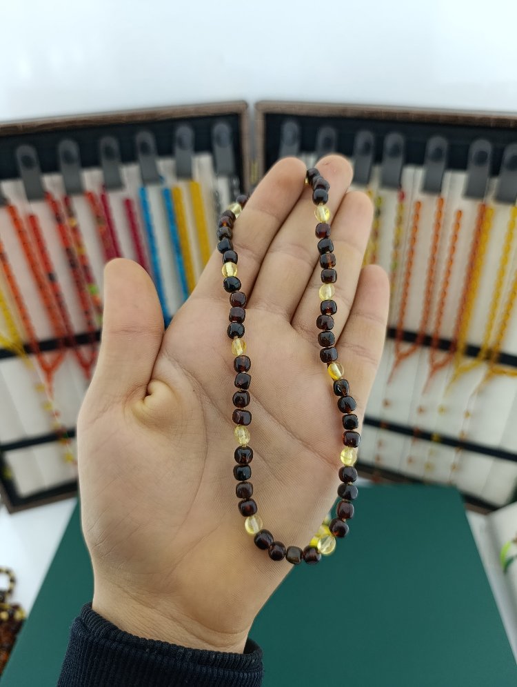 Kehribar Çocuk Kolyesi Küp Model Şık Tasarımlı Orjinal Sertifikalı Ürün 