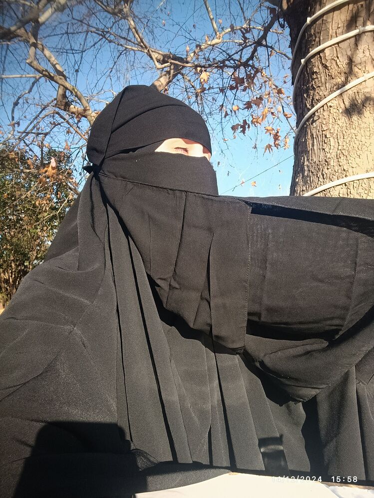Sümeyye peçe