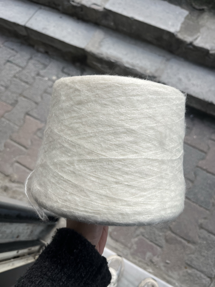 Kırık beyaz moher 100g