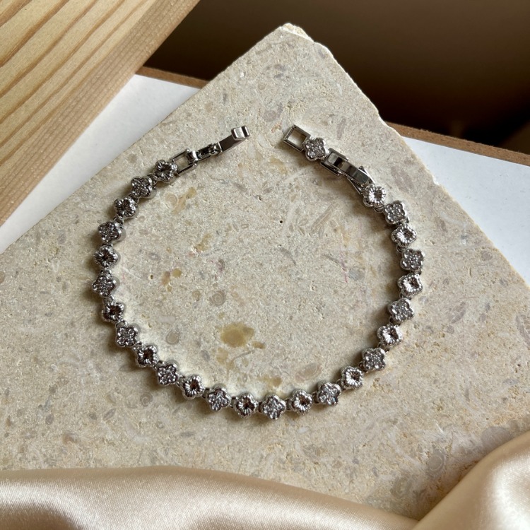 Van Cleef Minimal Şık Bileklik
