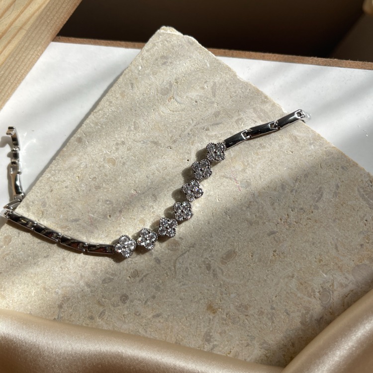 Van Cleef Silver Bileklik