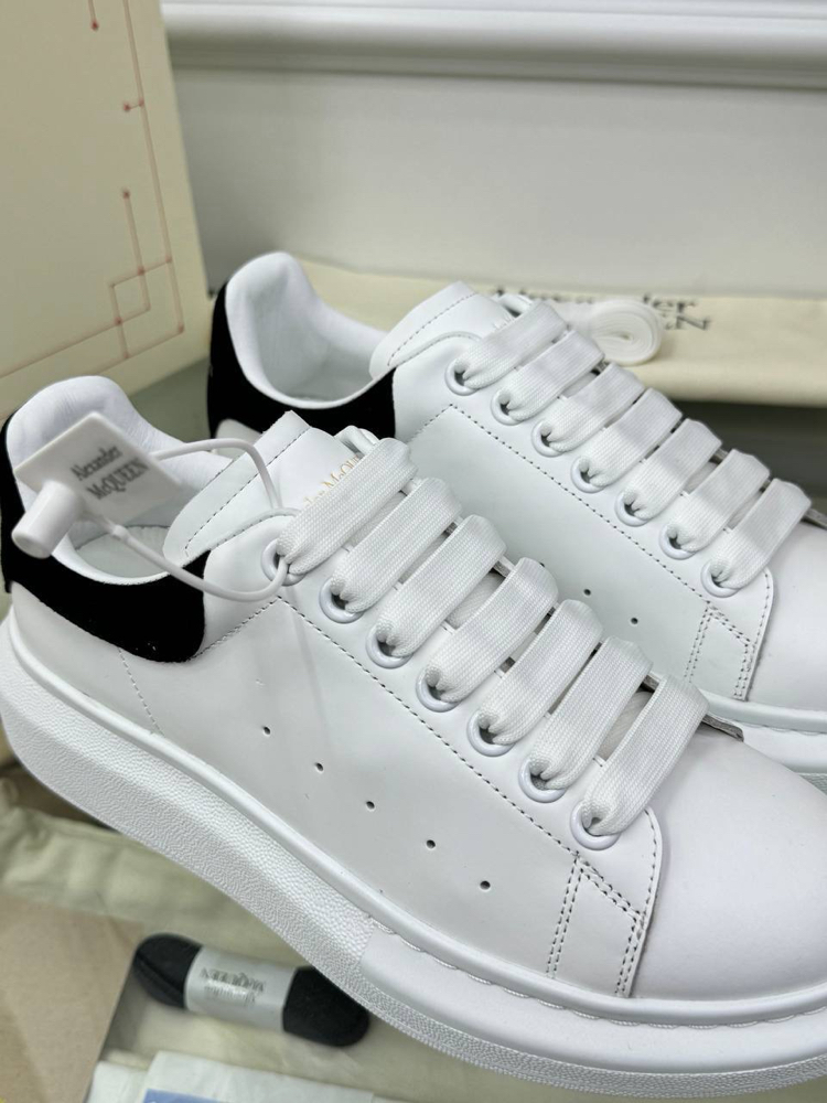 Alexander McQueen Sneakers
