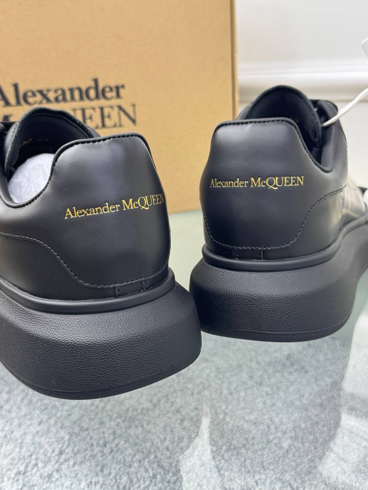 Alexander McQueen Sneakers