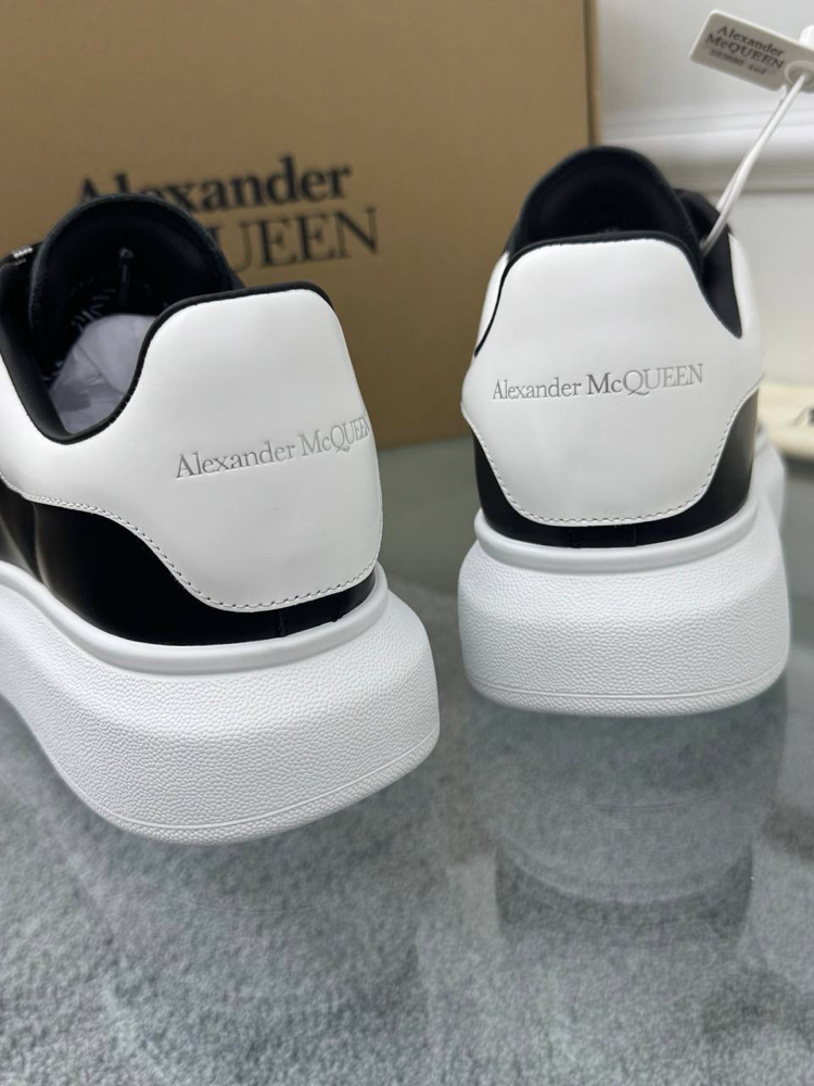 Alexander McQueen Sneakers