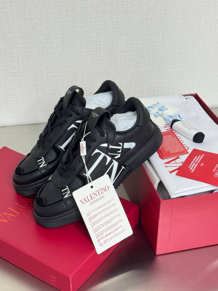 Valentino Black
