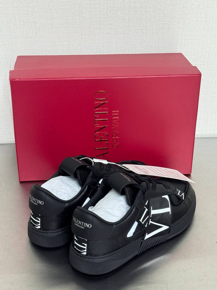 Valentino Black
