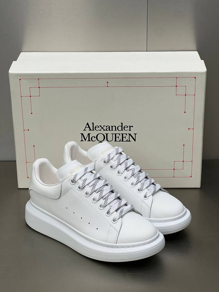 Alexander McQueen Sneakers