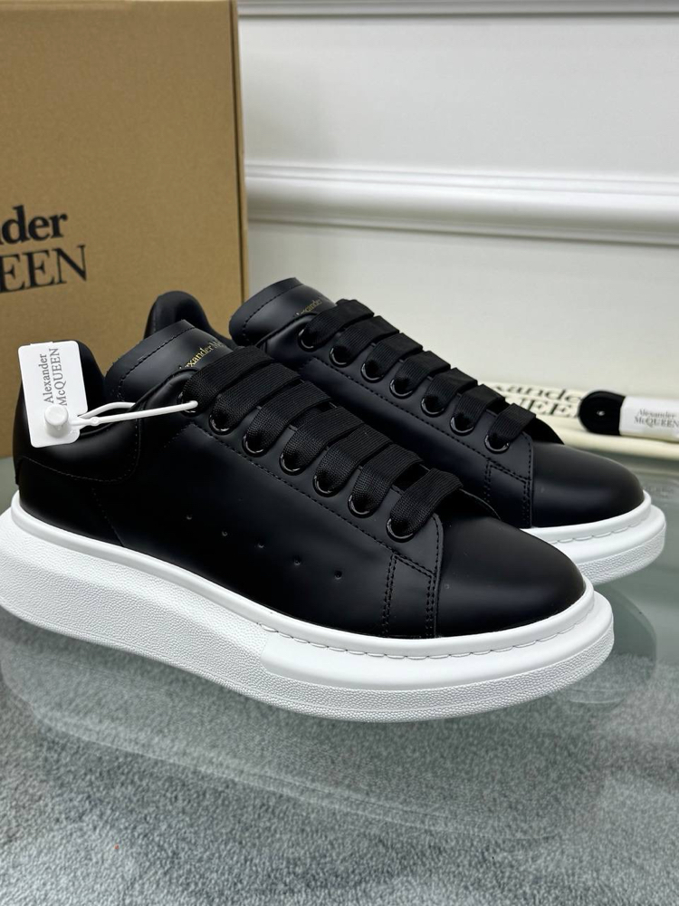 Alexander McQueen Black